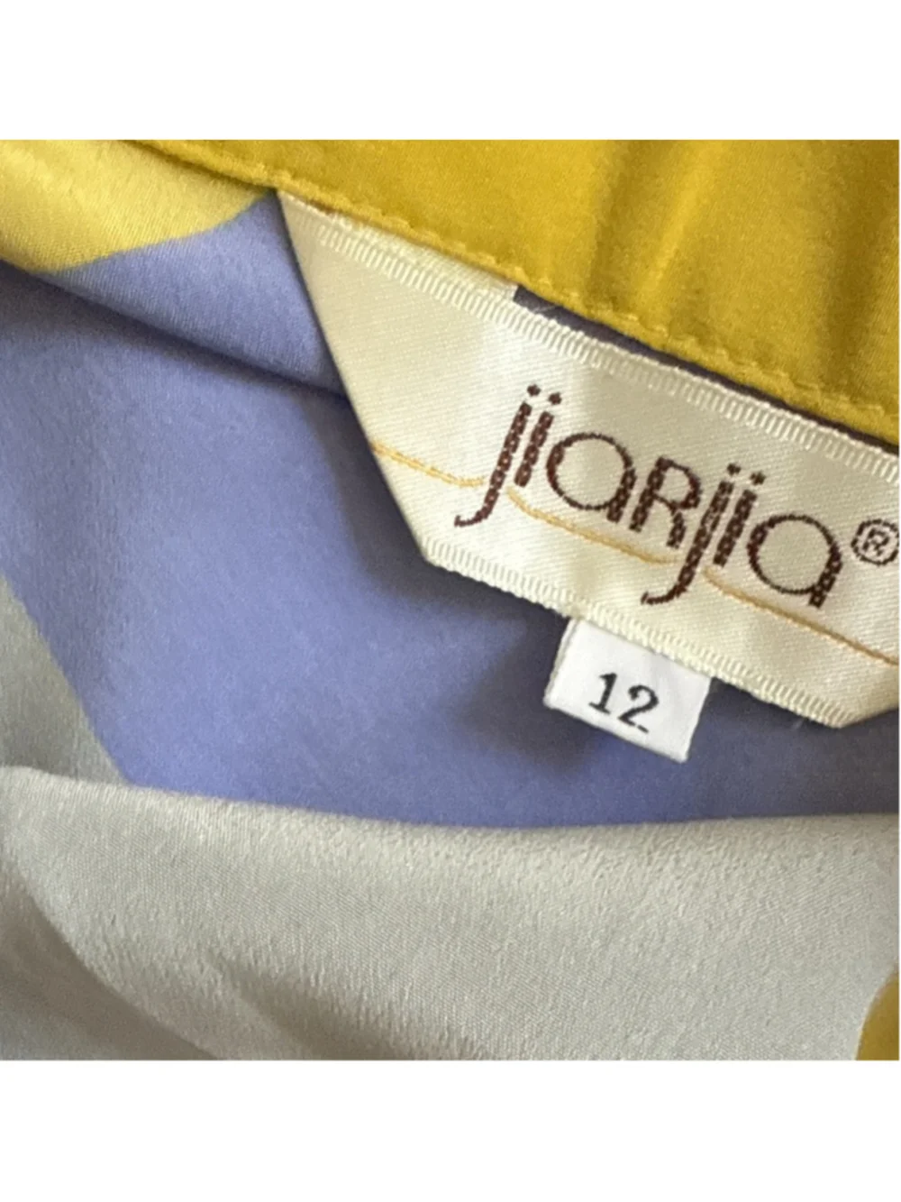 Jiarjia A-Line Midi Skirt Flowing Abstract Yellow Gray Design Button 12 NWOT